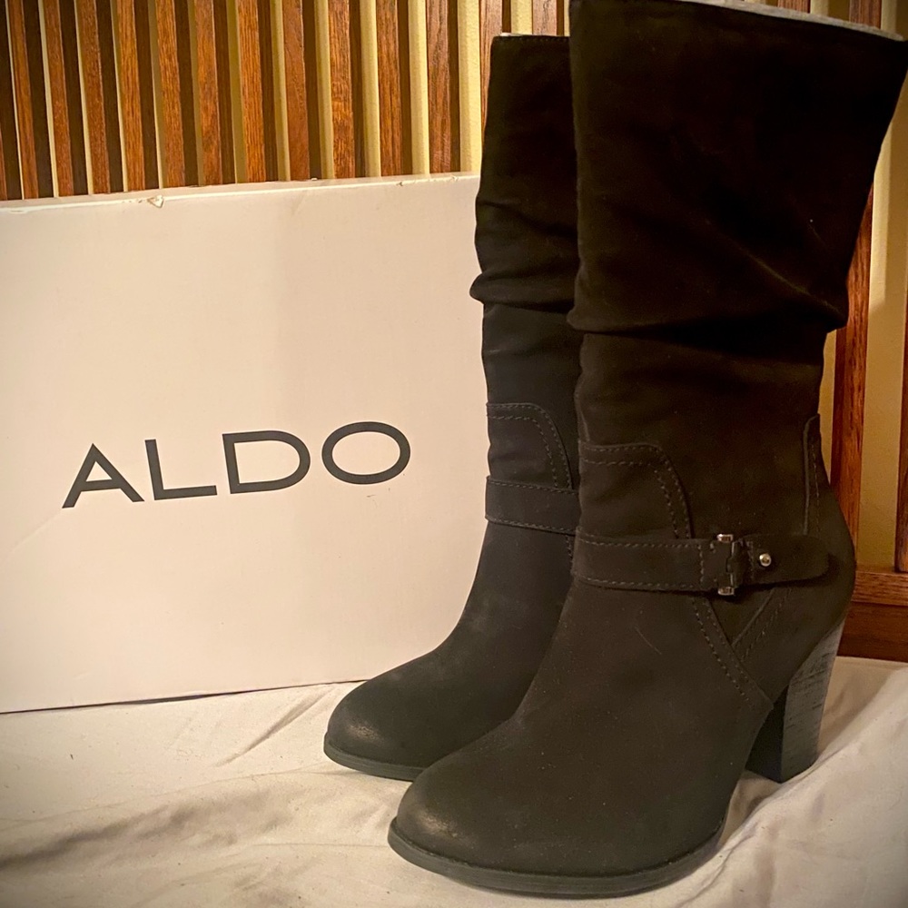 ALDO - Black Beachburg Boots in size 8.5